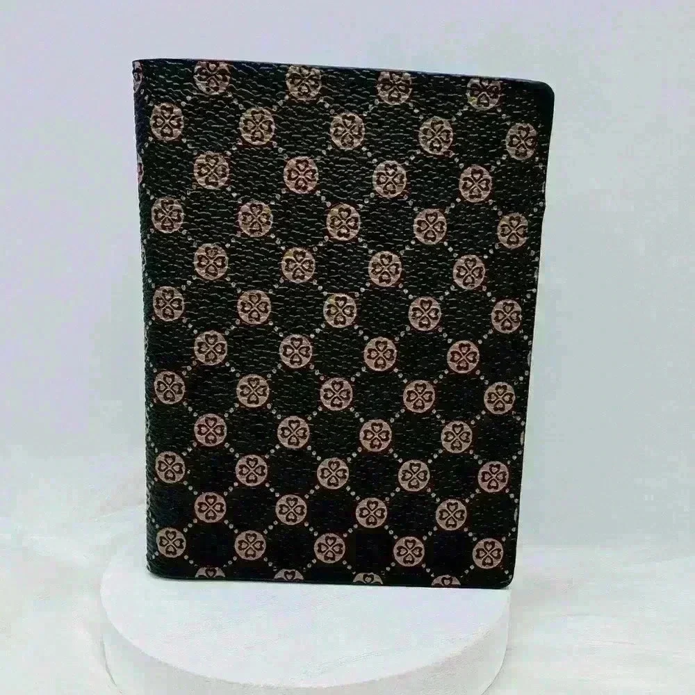 The Classic Card Wallet Flap in Coffee Brown